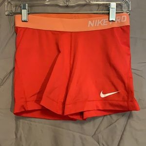 Nike Pro 3” shorts size M